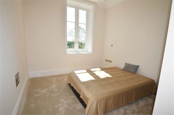 Holborn Close, Mill Hill